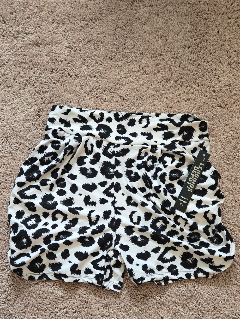 Leggings Depot Black and White Leopard Print Women's Shorts